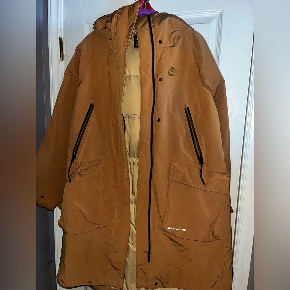 Nike hooded coat. Excellent condition. Sz small